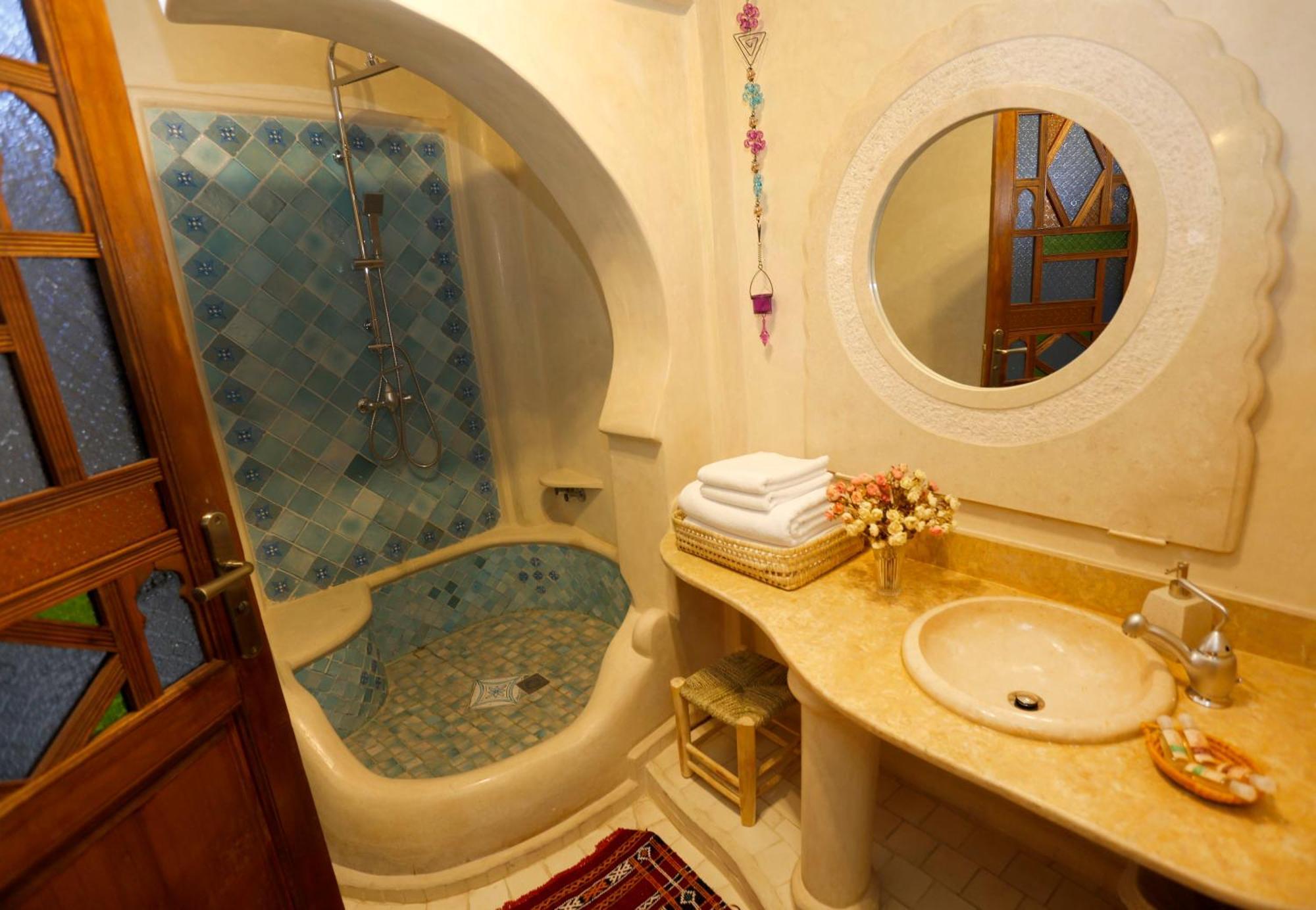 Riad Cherifa Chefchaouen Ruang foto